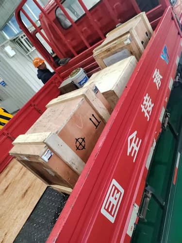 شركة جيوستار بتروليوم تشحن بنجاح قطع غيار مضخات الطين وقطع غيار آلات إصلاح الآبار إلى إندونيسيا